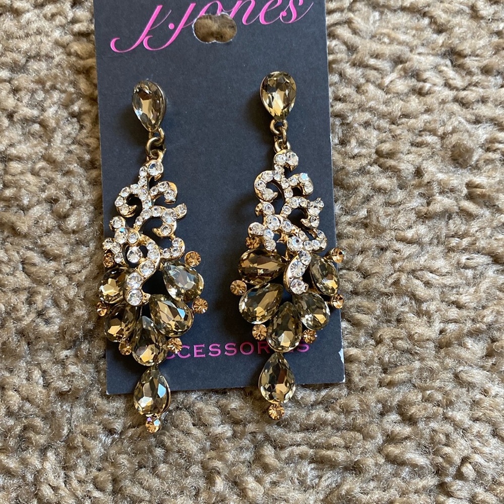 Gold dangle earrings